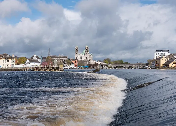 Shannon View Jungle House